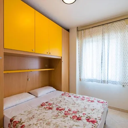 In 24558 Bibione